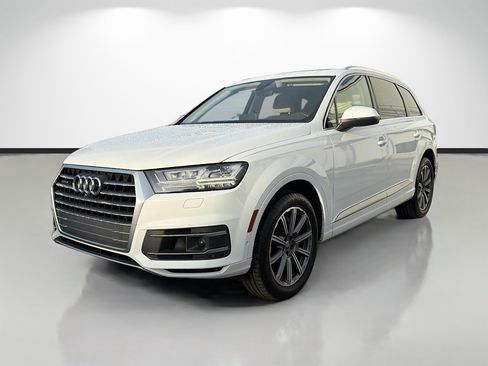 Used 2019 Audi Q7 3.0T Premium Plus w/ Premium Plus Package AWD/4WD image 7