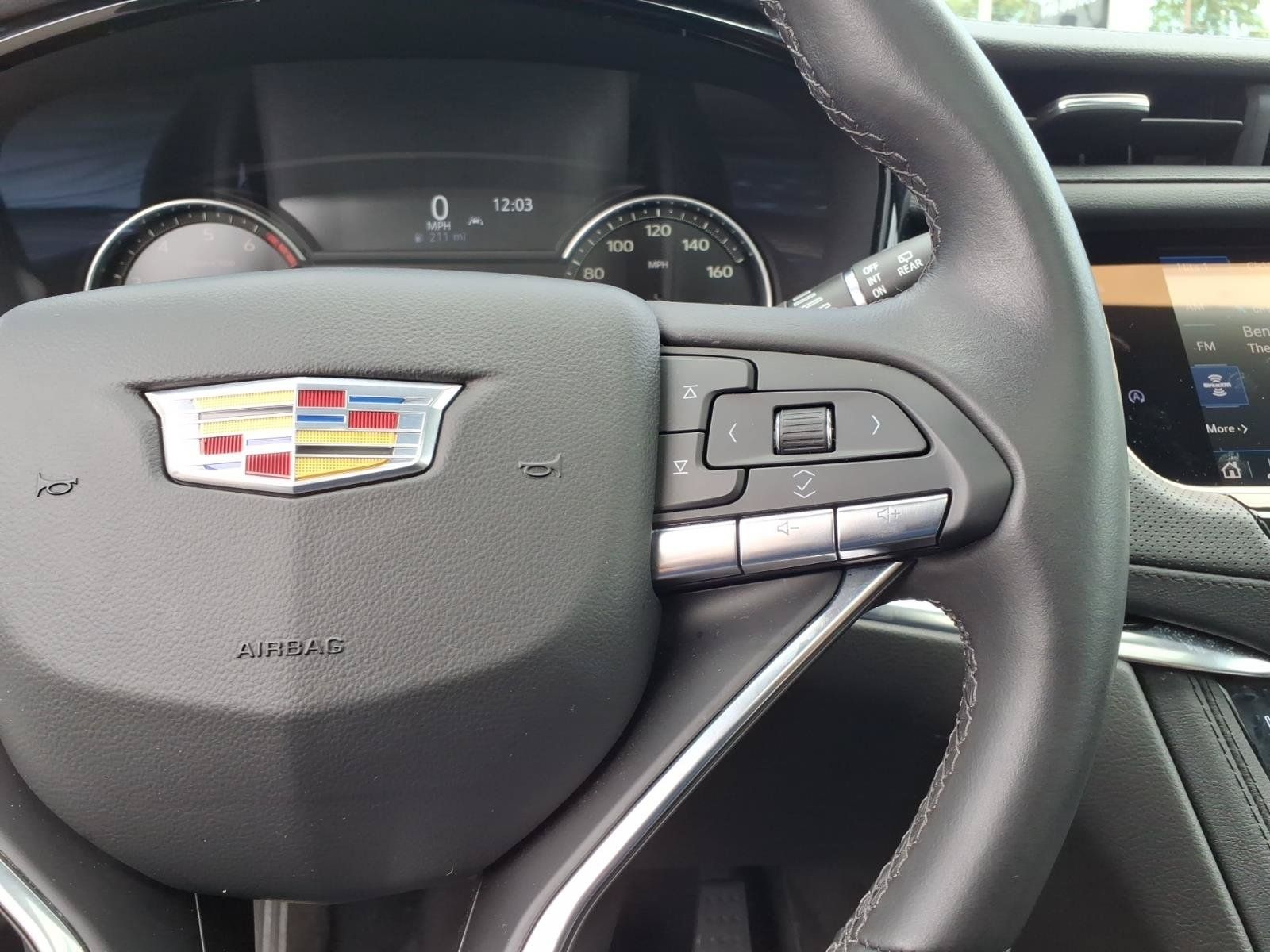Certified 2024 Cadillac XT6 Luxury w/ LPO, Floor Liner Package AWD/4WD image 28
