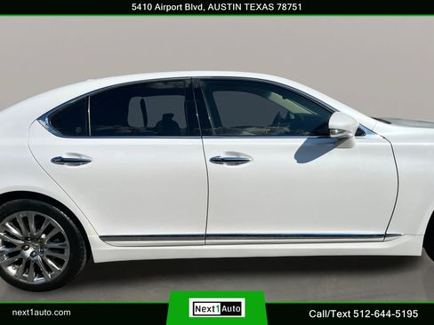 Used 2017 Lexus LS 460 w/ Comfort Package RWD image 5