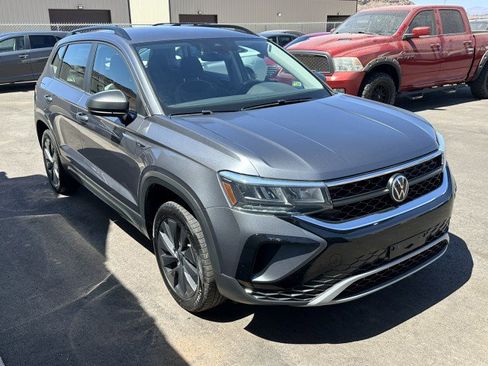 Used 2024 Volkswagen Taos S FWD image 4