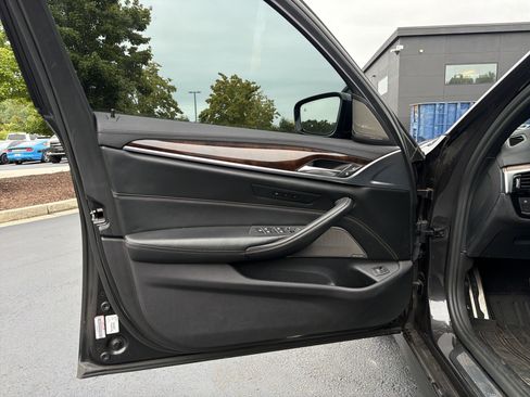 Used 2017 BMW 540i RWD image 16