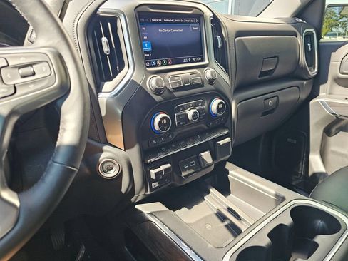Used 2019 Chevrolet Silverado 1500 LTZ AWD/4WD image 29