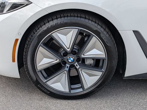 Used 2025 BMW i4 eDrive40 w/ M Sport Package RWD image 10