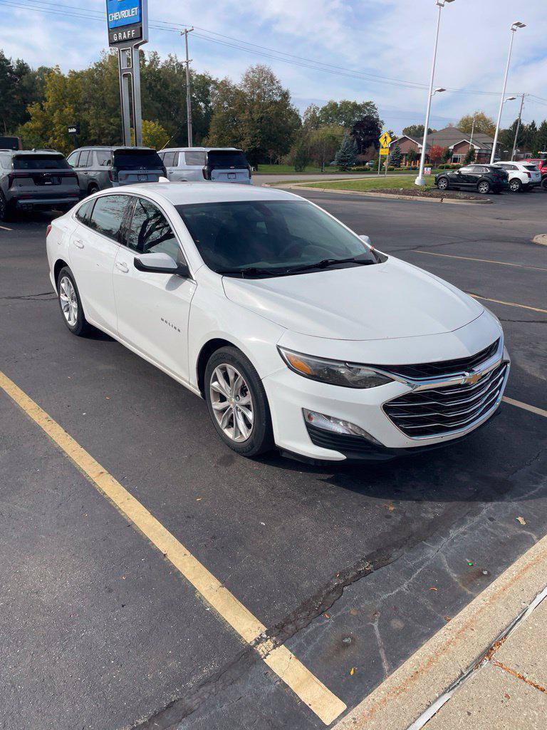 Used 2022 Chevrolet Malibu LT FWD image 4