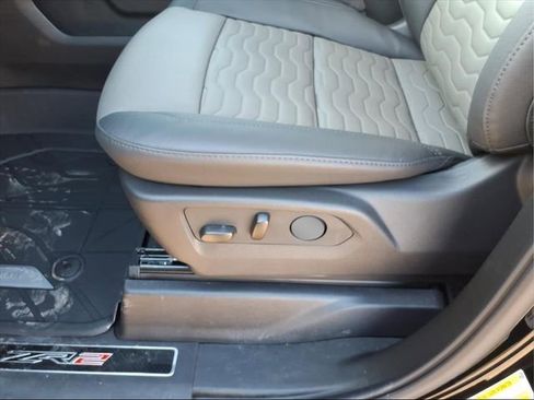 New 2026 Chevrolet Silverado 2500 ZR2 image 19