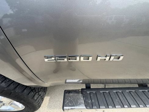 Used 2013 Chevrolet Silverado 2500 LT AWD/4WD image 23