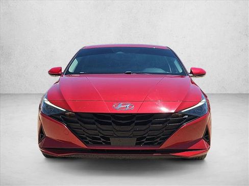 Used 2021 Hyundai Elantra SEL w/ Convenience Package FWD image 2