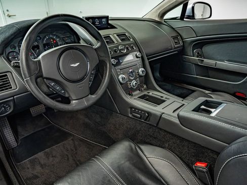 Used 2015 Aston Martin V8 Vantage GT RWD image 34