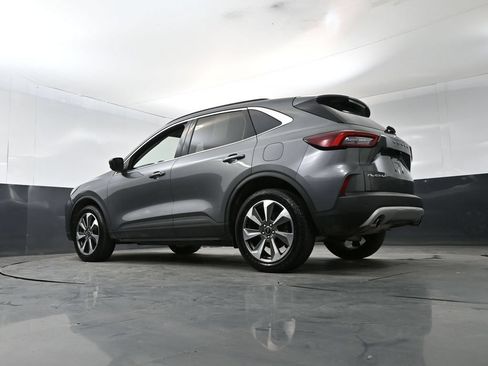 Used 2024 Ford Escape Platinum AWD/4WD image 21