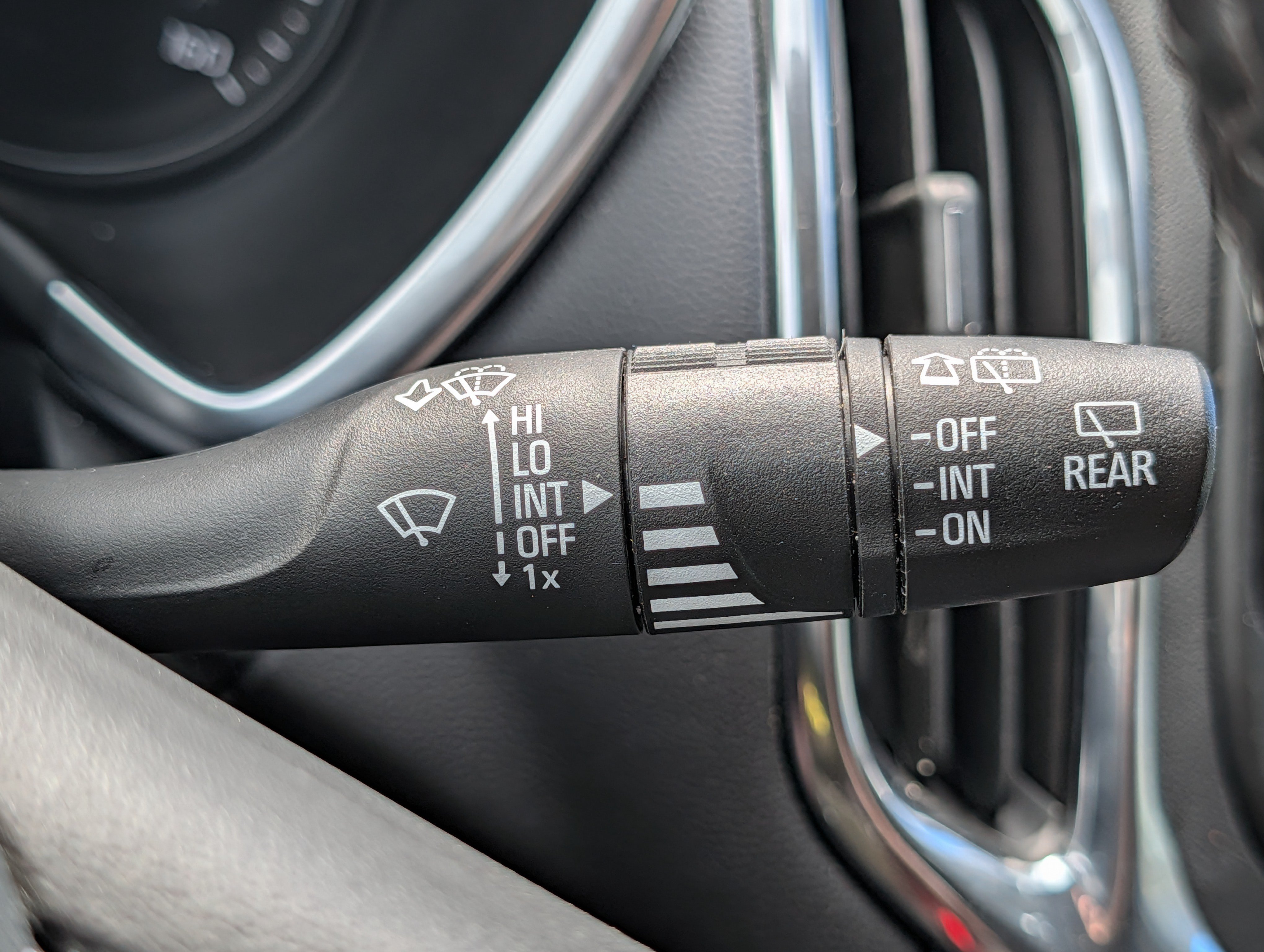 Certified 2024 Chevrolet Equinox LT AWD/4WD image 27