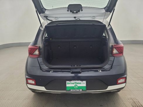 Used 2023 Hyundai Venue Limited w/ Cargo Package FWD image 29