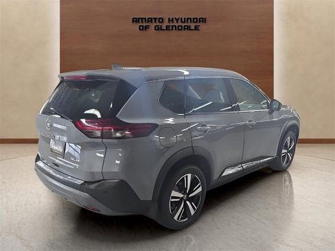 Used 2021 Nissan Rogue SL image 6