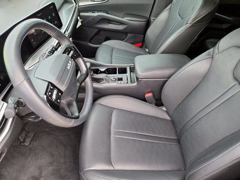 New 2026 Kia Sorento S w/ S Panoramic Sunroof Package FWD image 9