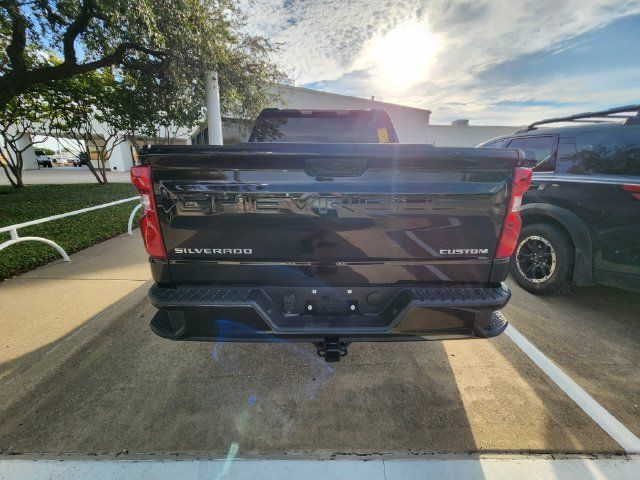 Used 2026 Chevrolet Silverado 1500 Custom RWD image 5