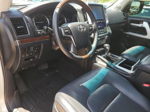 Used 2021 Toyota Land Cruiser AWD/4WD image 20