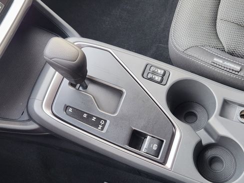 Used 2024 Subaru Crosstrek 2.0i Premium image 20