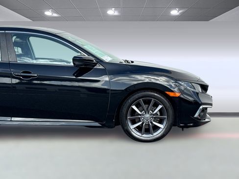 Certified 2020 Honda Civic EX image 32