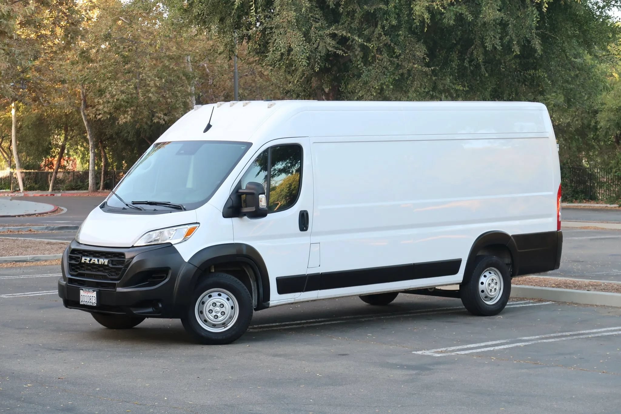 Used 2023 RAM ProMaster 3500 FWD image 4