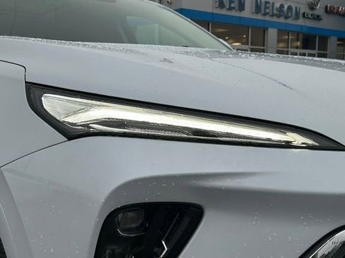 New 2026 Buick Envision Avenir image 17