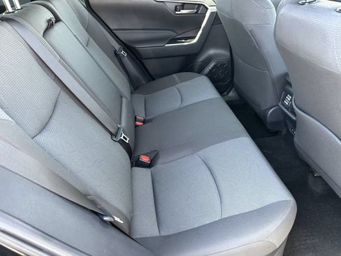 Used 2025 Toyota RAV4 XLE w/ Convenience Package AWD/4WD image 18