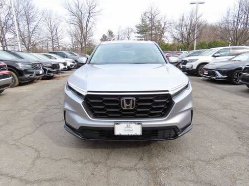 Used 2023 Honda CR-V LX image 6