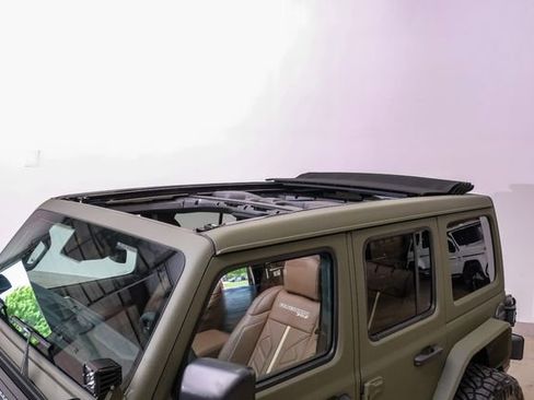 Used 2024 Jeep Wrangler Unlimited Rubicon 392 image 2