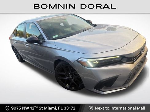 Used 2023 Honda Civic Sport image 1