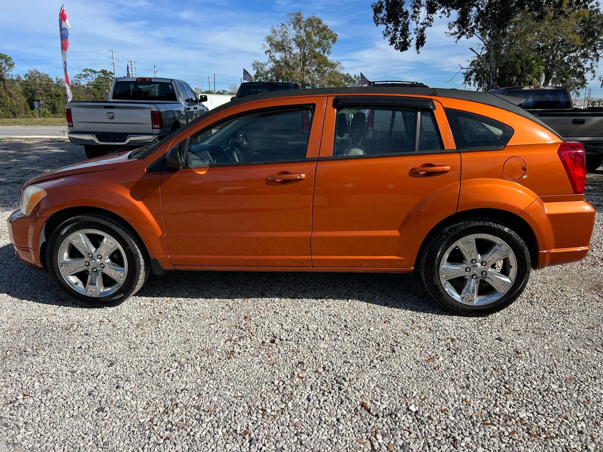 Used 2011 Dodge Caliber Uptown w/ Security Group FWD image 8