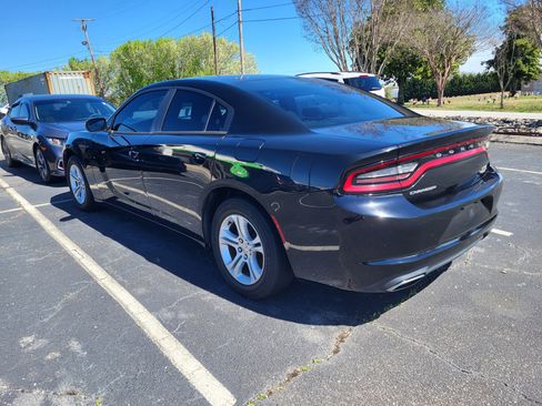 Used 2016 Dodge Charger SE image 6