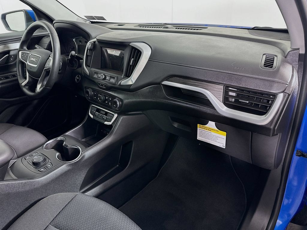Used 2024 GMC Terrain SLE w/ Driver Convenience Package AWD/4WD image 30