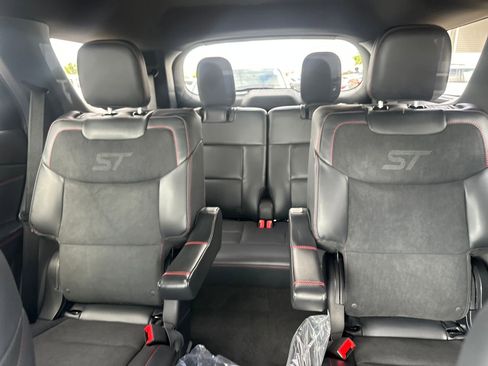 New 2026 Ford Explorer Platinum w/ LUX Leather Package image 30