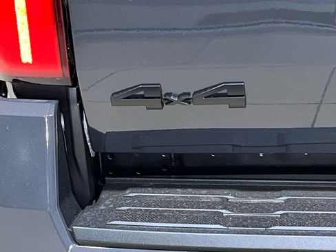 New 2025 Toyota Tacoma TRD Sport w/ TRD Sport Upgrade Package image 10