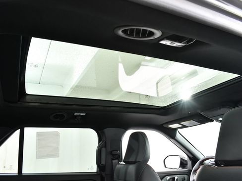 New 2026 Ford Explorer ST AWD/4WD image 18