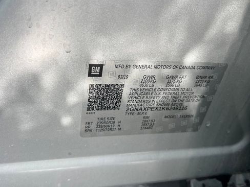 Used 2019 Chevrolet Equinox Premier FWD image 12