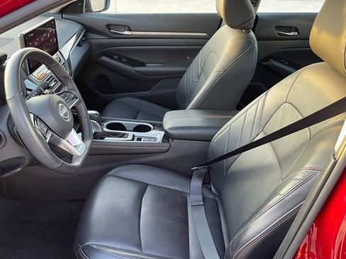 Used 2024 Nissan Altima 2.0 SR image 14
