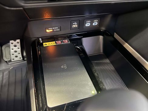 Used 2026 Toyota Camry XSE FWD image 23