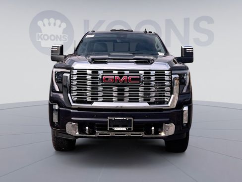 New 2026 GMC Sierra 2500 Denali w/ Denali Reserve Package image 10