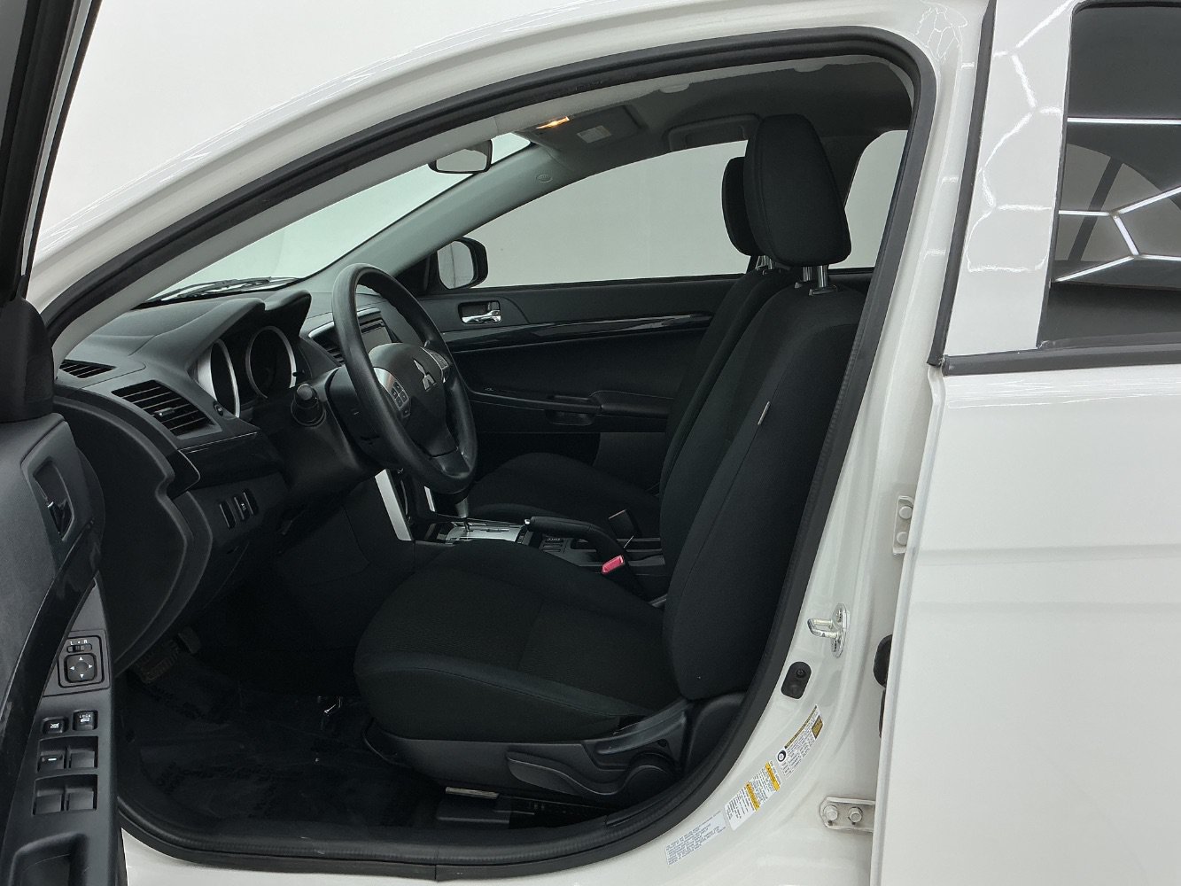 Used 2016 Mitsubishi Lancer ES AWD/4WD image 14