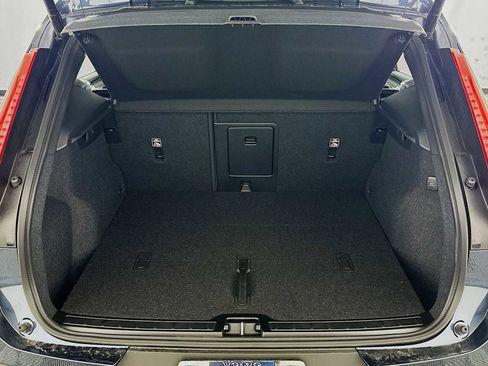 New 2026 Volvo XC40 B5 Ultra w/ Climate Package AWD/4WD image 24