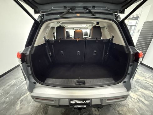 Used 2022 Nissan Pathfinder SL image 26