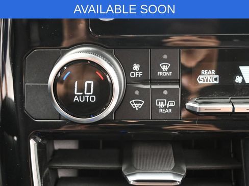 Used 2023 Toyota Highlander LE FWD image 22