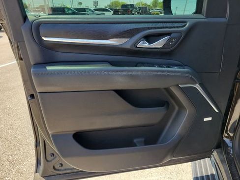 Used 2021 GMC Yukon Denali w/ Denali Ultimate Package AWD/4WD image 14