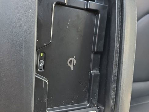 Used 2022 Toyota Highlander XLE image 37