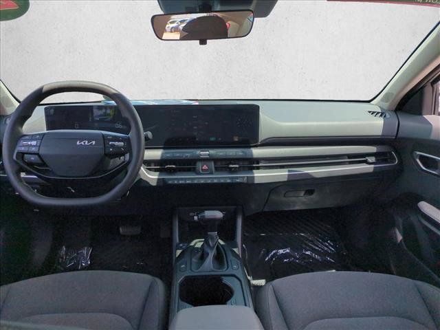 Used 2025 Kia K4 FWD image 16