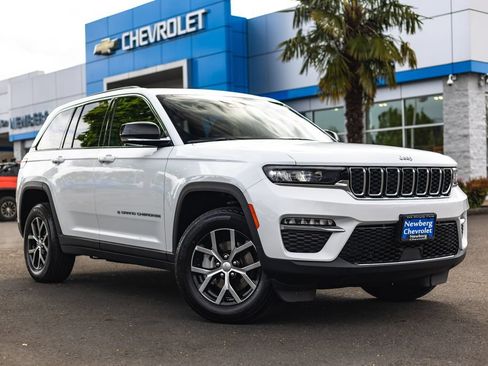Used 2024 Jeep Grand Cherokee Limited AWD/4WD image 1
