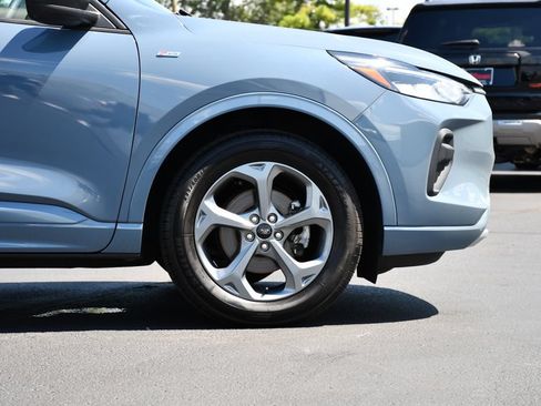 Used 2023 Ford Escape ST-Line w/ Tech Pack #1 AWD/4WD image 9