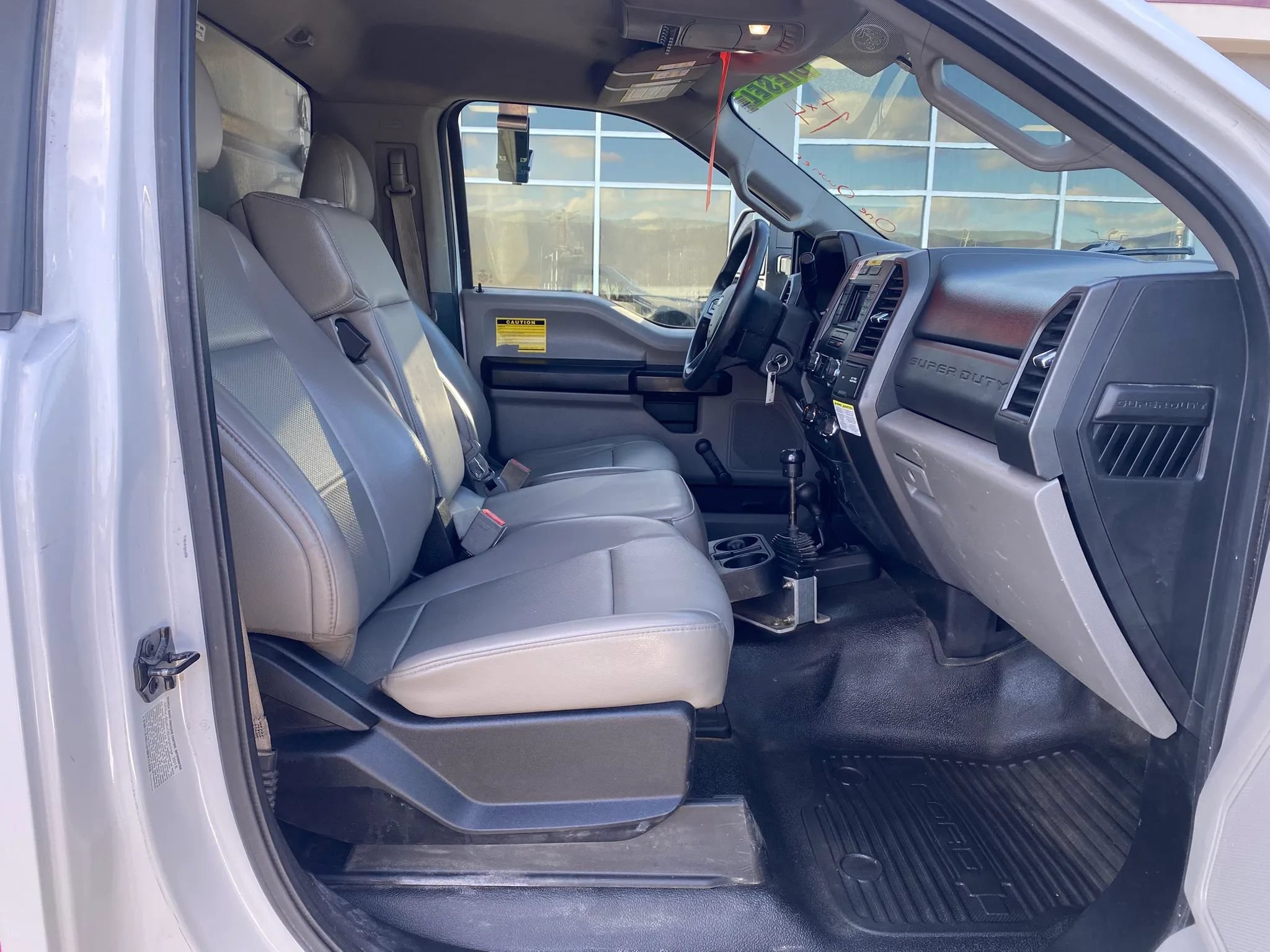 Used 2019 Ford F550 4x4 Regular Cab Super Duty image 25