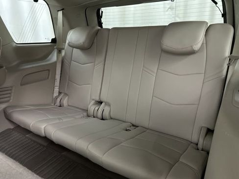 Used 2020 Cadillac Escalade Premium Luxury image 30