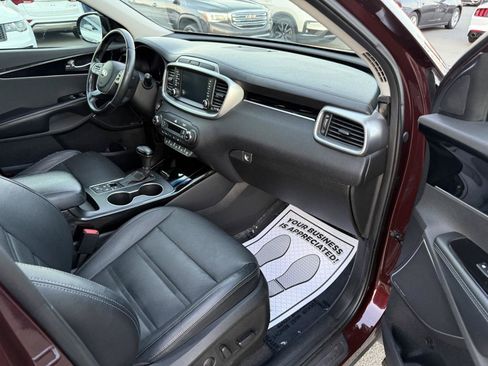 Used 2019 Kia Sorento SX w/ SX Touring Package FWD image 11