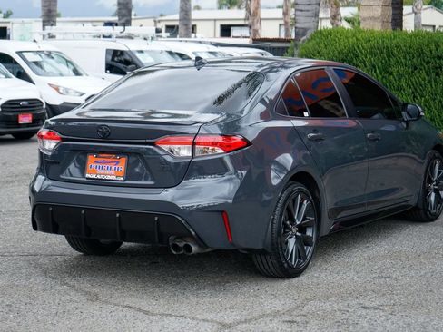 Used 2025 Toyota Corolla SE FWD image 9